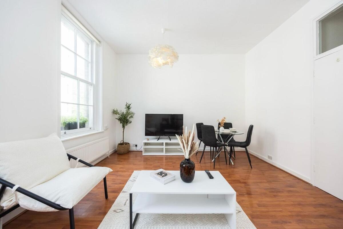 Spacious 1br Steps From Bridge & The Shard * London