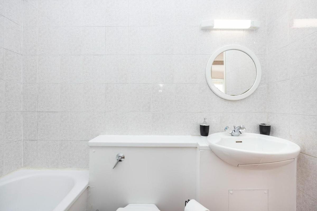 Apartment Spacious 1br Steps From Bridge & The Shard *